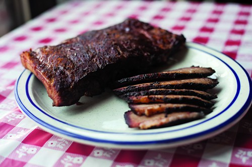 Barbecue Man Aubrey Bean Lands New Restaurant in Midtown: The Judge's Vinegarroon